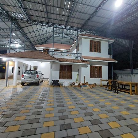Water Gate Tourist Home And Resorts Mundrothuruth 외부 사진