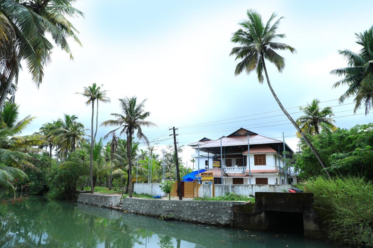 Water Gate Tourist Home And Resorts Mundrothuruth 외부 사진
