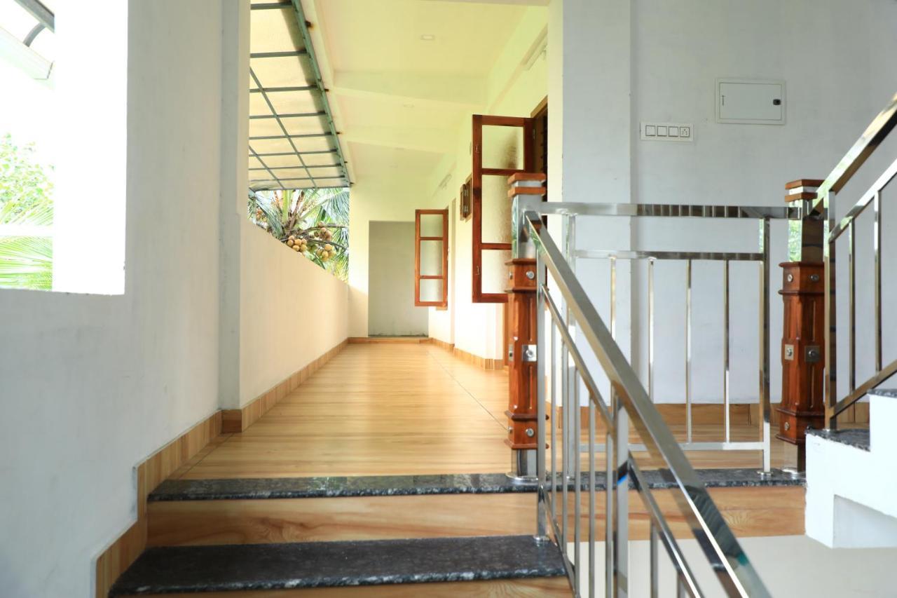 Water Gate Tourist Home And Resorts Mundrothuruth 외부 사진