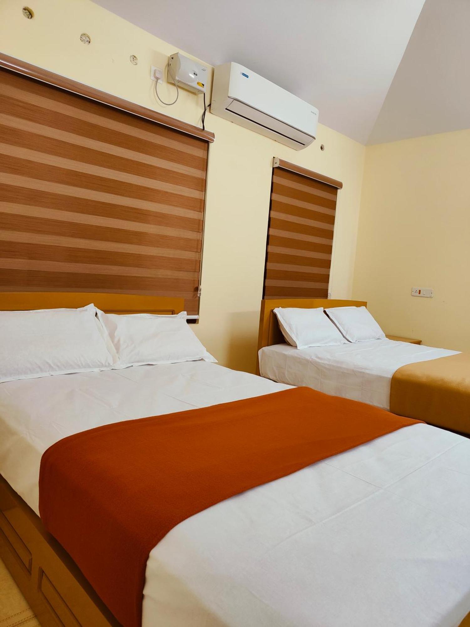 Water Gate Tourist Home And Resorts Mundrothuruth 외부 사진