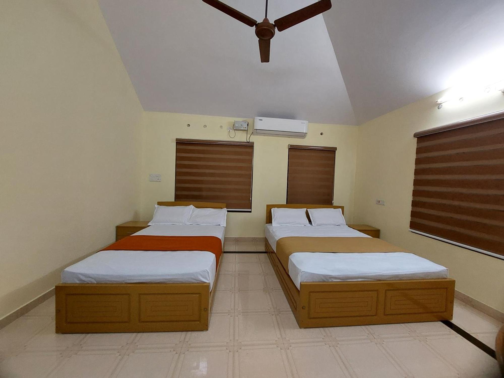 Water Gate Tourist Home And Resorts Mundrothuruth 외부 사진