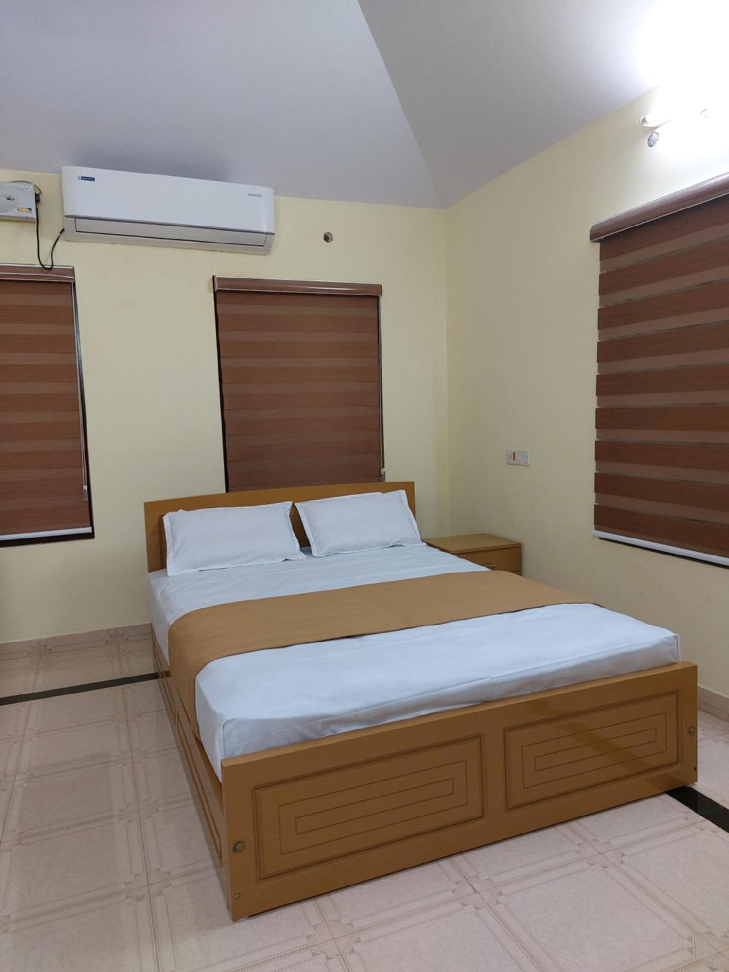 Water Gate Tourist Home And Resorts Mundrothuruth 외부 사진